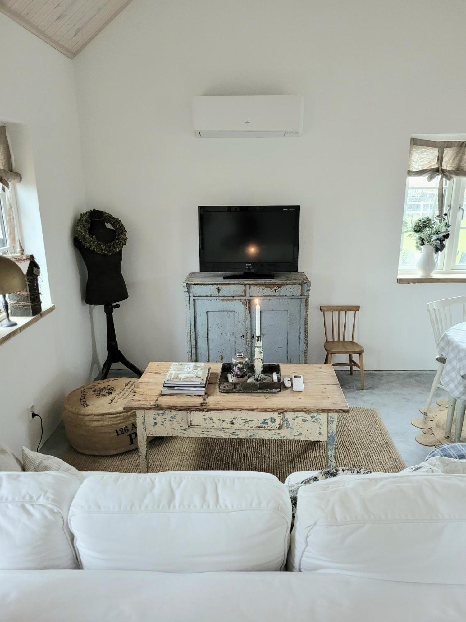 Mysigt Hus I Liten By Naera Havet Ystad Dış mekan fotoğraf